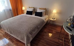 Comfortable Studio Old Town/New City